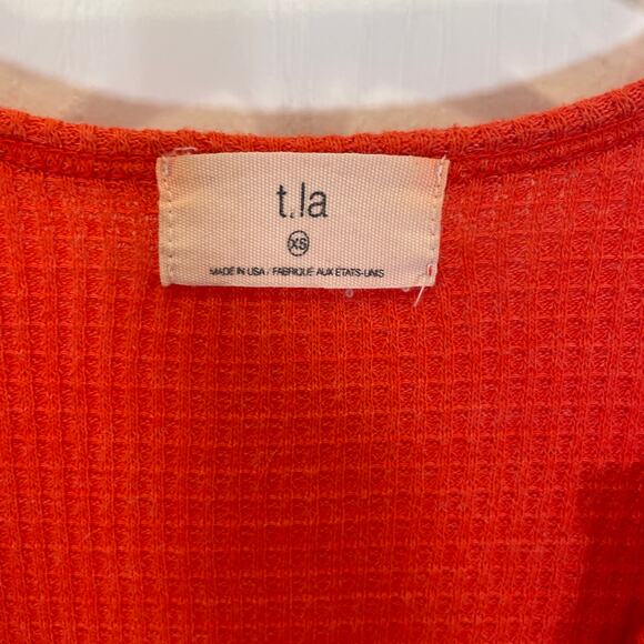Anthropologie t.la Waffle Knit Thermal Top Orange Split Neck XS - Picture 2 of 4